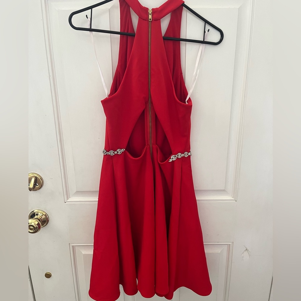 Formal Dress - Picture 2 of 3